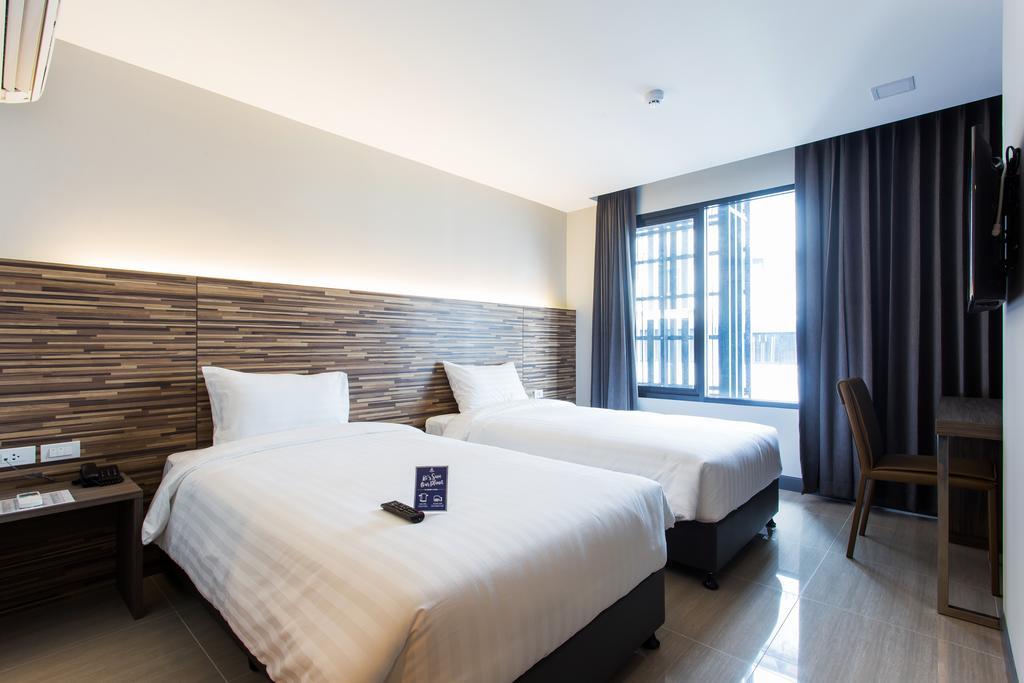 Kamar Deluxe Modern Double atau Twin